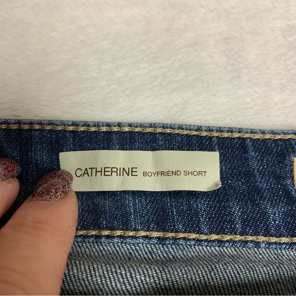 Kut from the Kloth dark wash jean shorts size 4. Catherine style boyfriend - Picture 4 of 7